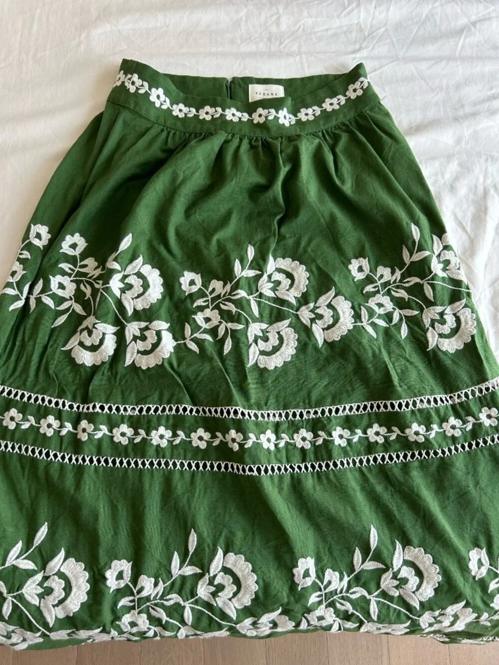 Sezane Siloé Skirt Summer Green size 6 - Picture 3 of 7